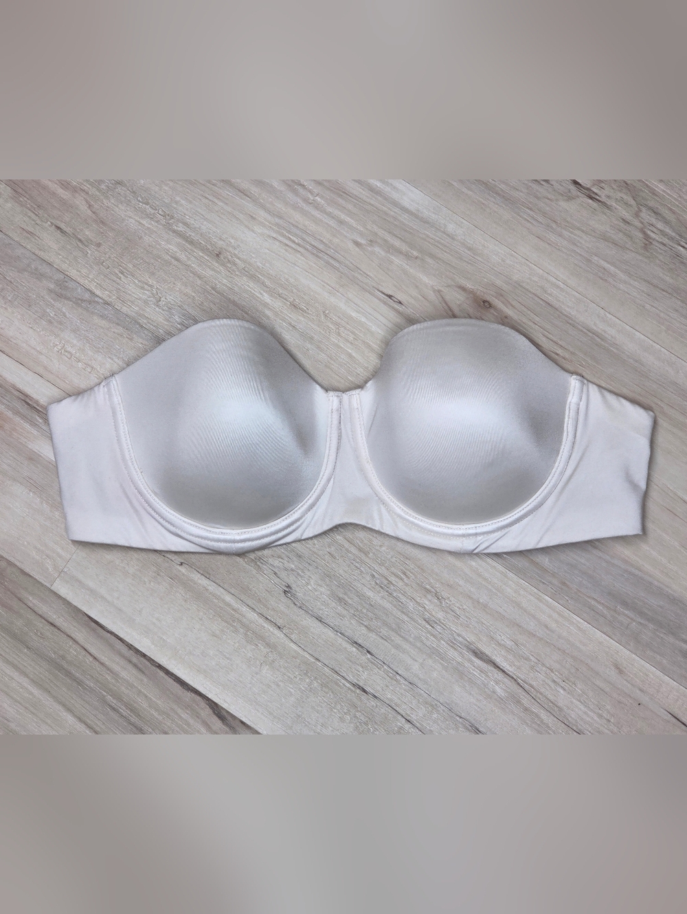 Auden Fresh White Strapless Lightly Lined Underwire Bra 38B